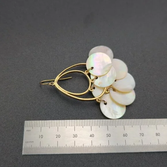 Gold Plated White Cream Handmade Shell Dangle Earrings B921 - Picture 4 of 5